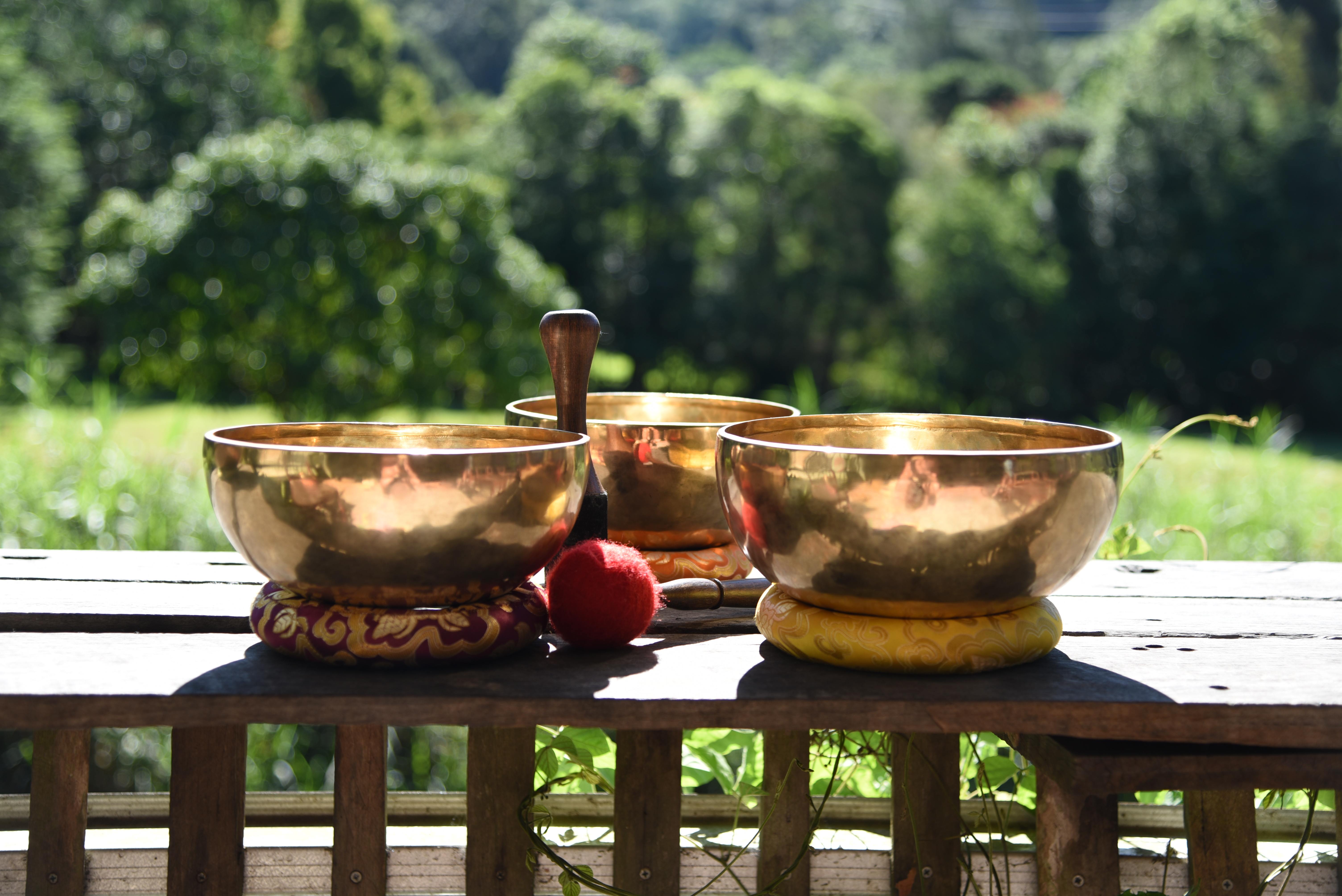 Traditional three-bowl set with authentic Tibetan cushions